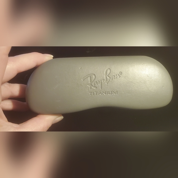 Ray Ban Titanium Eyeglasses Sunglasses Hard Shell Case. - Picture 6 of 7